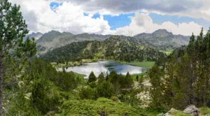 Andorra: Küçük Bir Ülke, Büyük Maceralar
