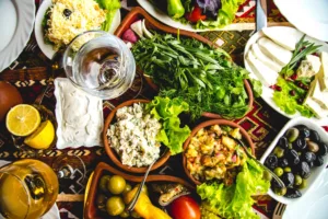 Yunan mutfağı, lezzetlerin, dokuların ve geleneklerin zengin bir dokusudur