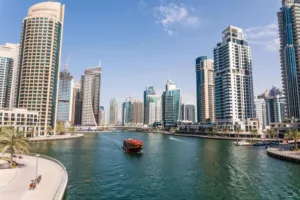 Exploring Dubai: Hava Durumu, Gezilecek Yerler ve Konaklama