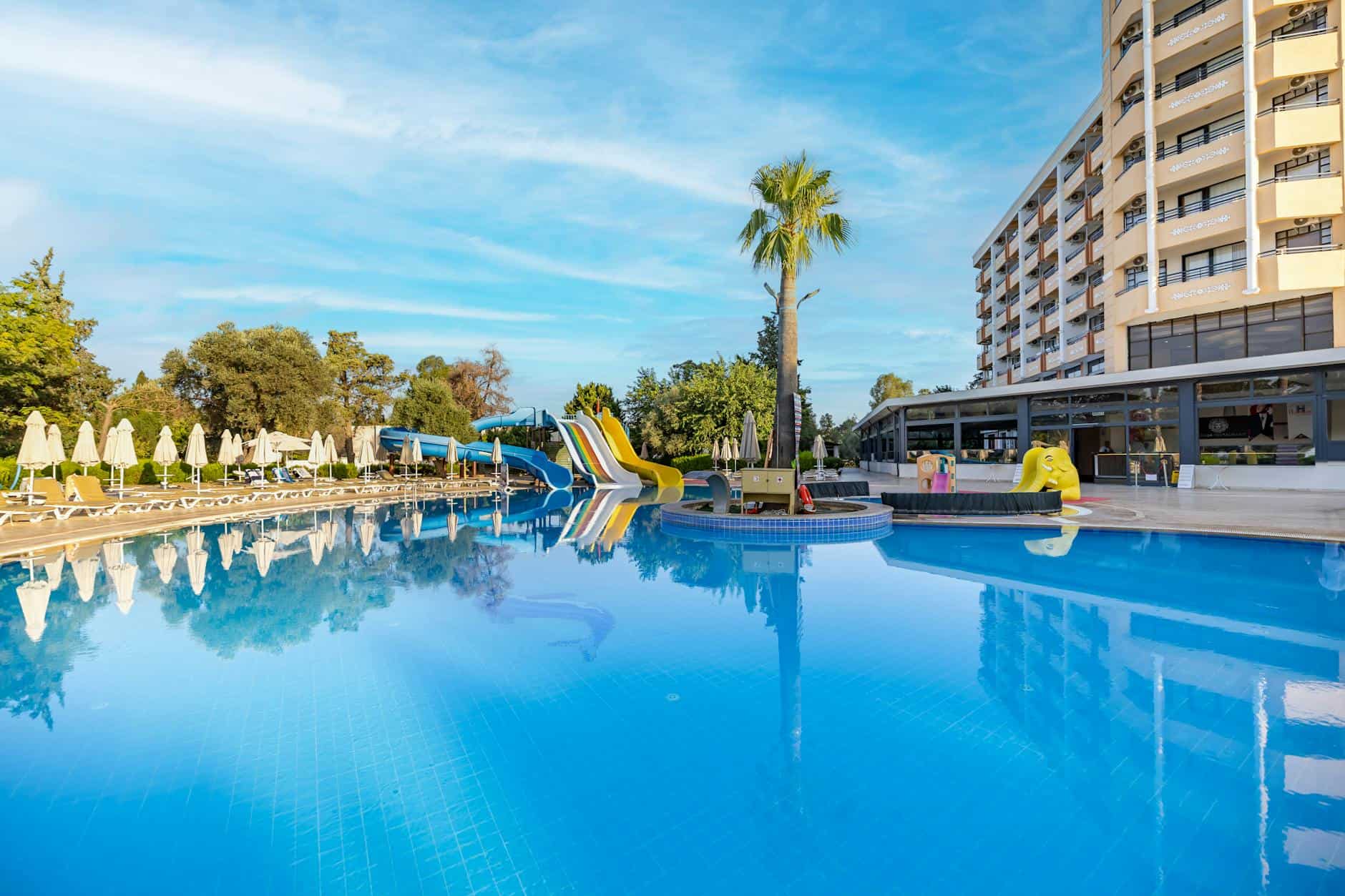 18 Best Family-Friendly Hotels in Mallorca for Toddlers, Teens, and Everyone in Between