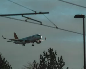 Πώς να Βρείτε Φθηνές Πτήσεις της Τελευταίας Στιγμής για το Πάσχα 2026 (Στρατηγικές βασισμένες σε Δεδομένα που Λειτουργούν)