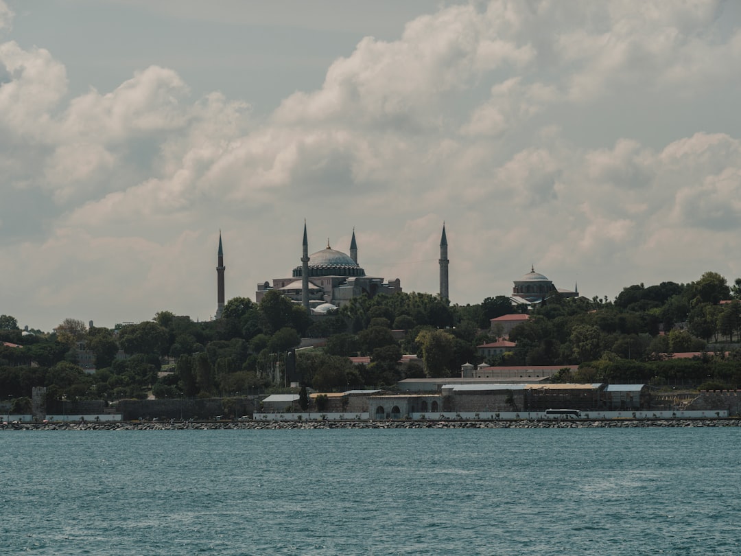 Istanbul During Ramadan 2026: Best Iftar Experiences and Night Food Markets