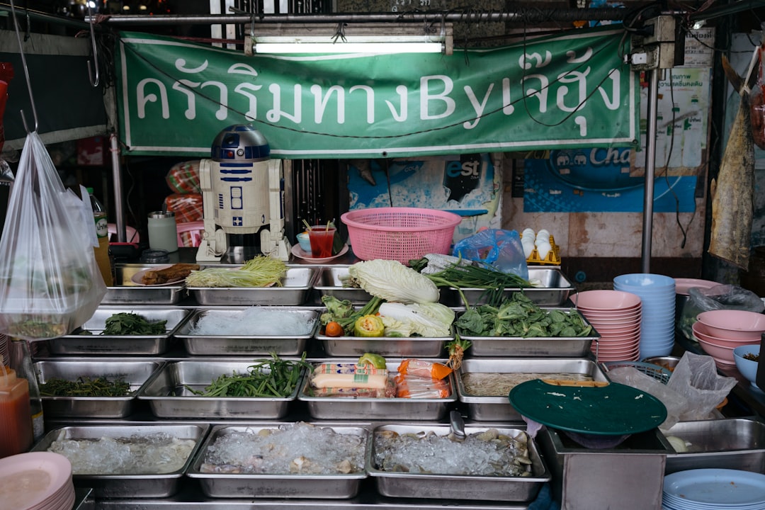 Street Food in Bangkok: 15 Must-Try Dishes and Where to Find Them in 2026