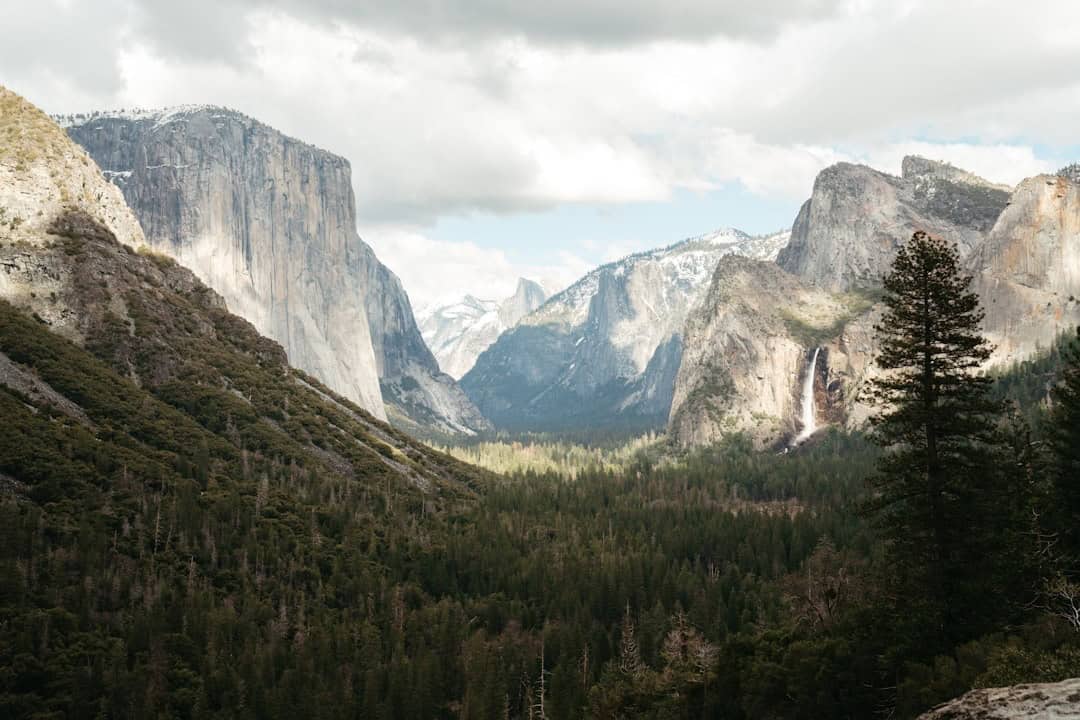 10 Underrated U.S. National Parks to Visit Before Peak Summer Crowds (2026 Guide)