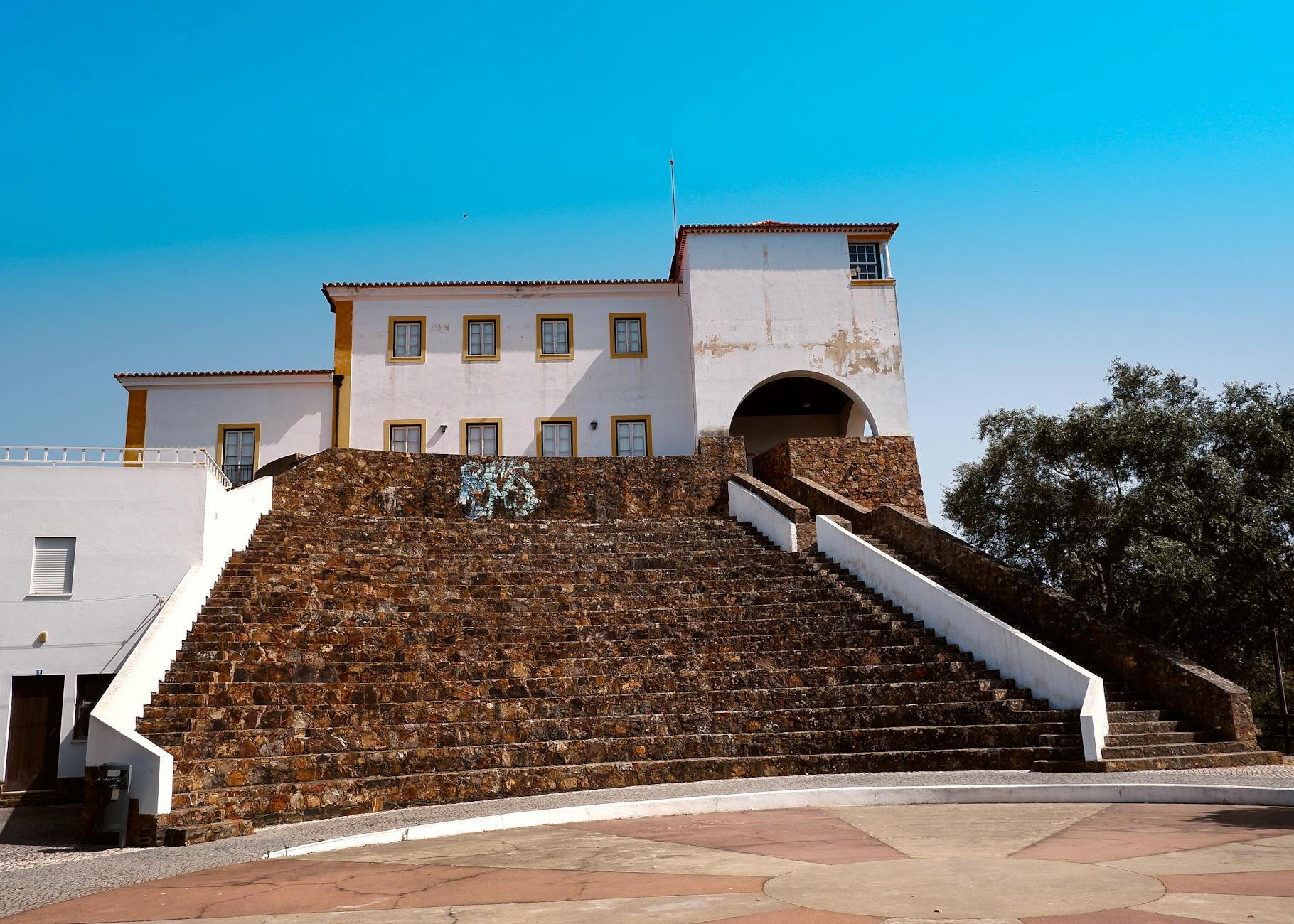 12 Hidden Gems in Portugal’s Alentejo Region for a Shoulder-Season Road Trip