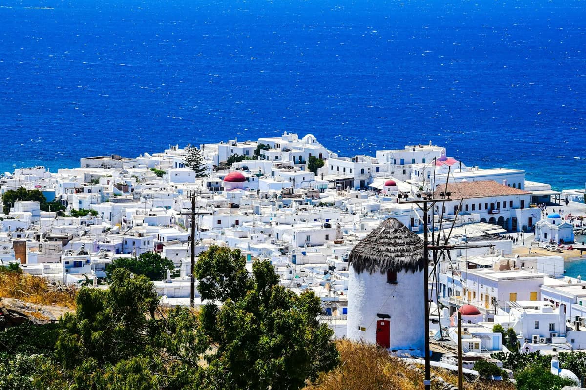 8 Underrated Greek Islands to Visit Before Summer Crowds Hit (May–June 2026 Guide)