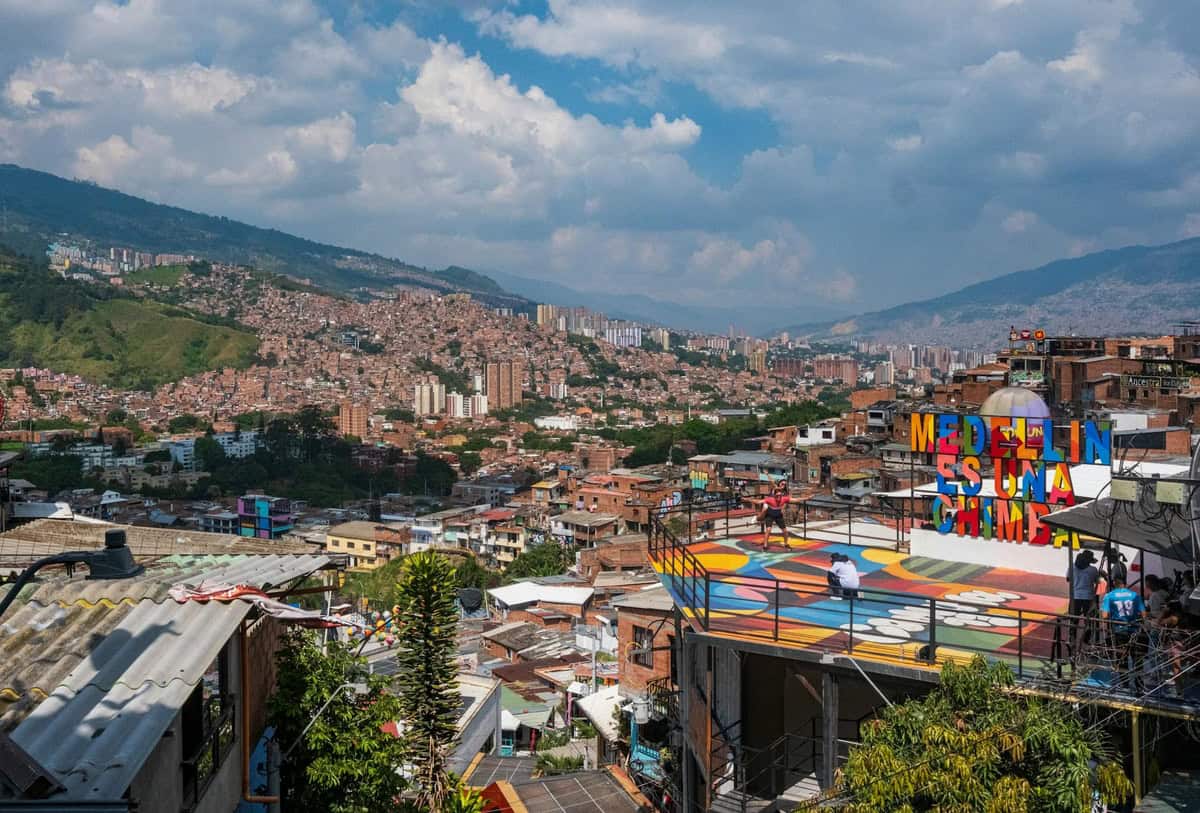 A Digital Nomad’s Guide to Medellín, Colombia: Best Neighborhoods, Cafés & Coworking Spots
