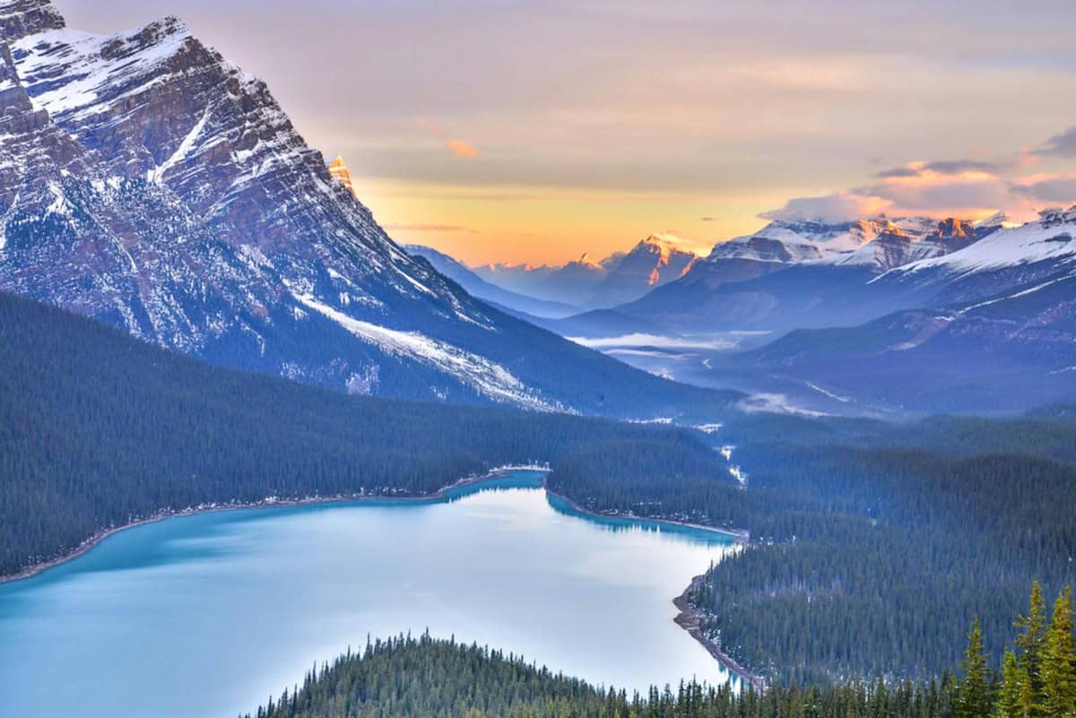 A First-Timer’s Guide to the Canadian Rockies: Banff vs. Jasper in Early Summer