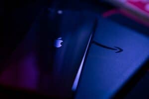 Apple Chooses Amazon Satellites for iPhone — What It Means for Travelers in 2026