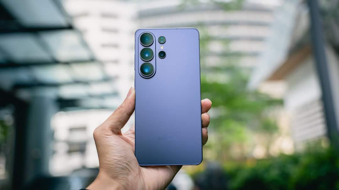 Deals: Galaxy S26 Ultra + Buds 4 Pro $325 off, Pixel 10 up to $354 off, Pixelsnap Ring Stand, Anker chargers, more