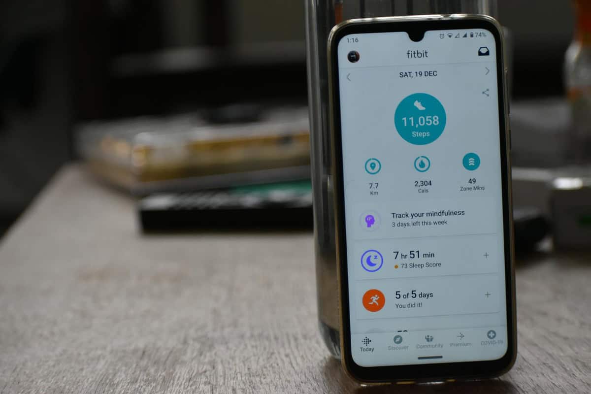 Fitbit Public Preview coming to more countries, adds VO2 Max, & US health records