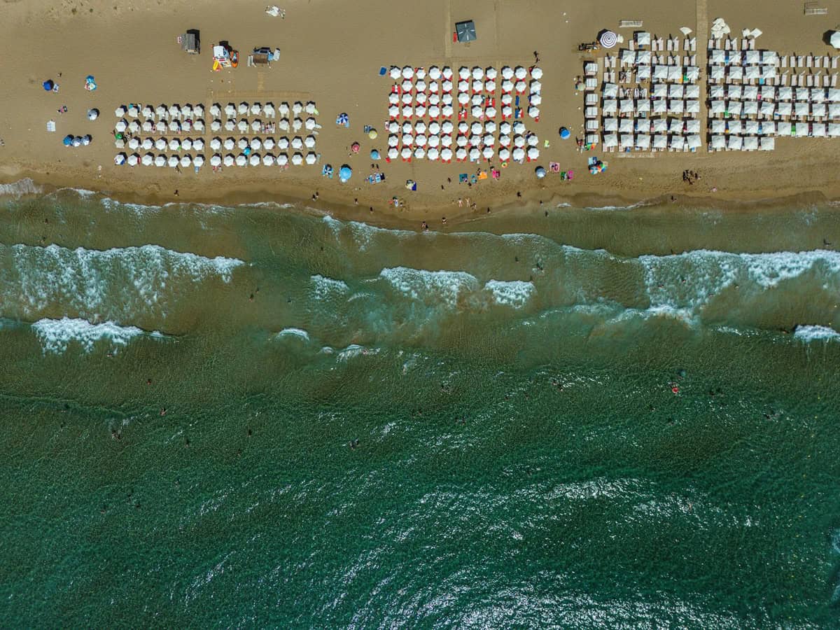 Greece increases the number of beaches where sunbeds are banned to protect the environment