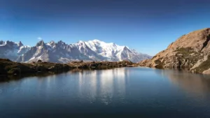 A Tour du Mont Blanc túrázása 2026-ban: Költségek, útvonalak & foglalási tippek a nyárra