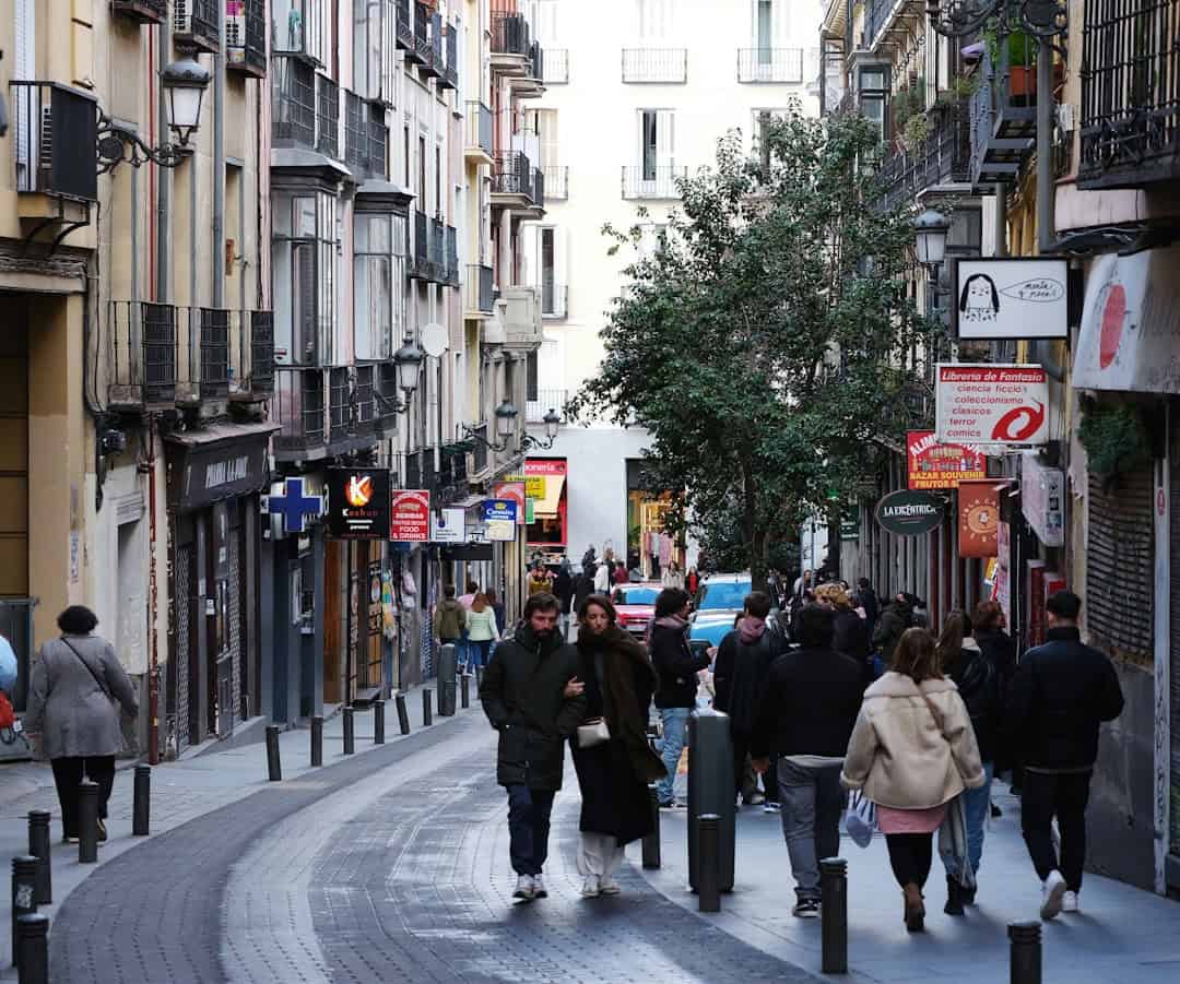 Shoulder Season in Spain: Why April 2026 Is the Best Time to Visit Seville and Granada