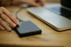 Οι 4 Καλύτερες Power Banks Για Laptop που Δοκιμάσαμε (2026)