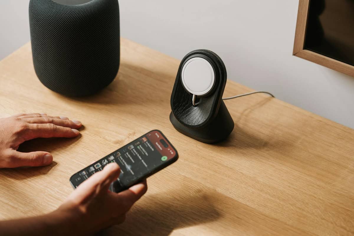 The Best MagSafe Accessories (for Android, Too!): Chargers, Wallets, and More