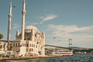 The Perfect 4-Day Istanbul Itinerary: Mosques, Markets, and Bosphorus Views