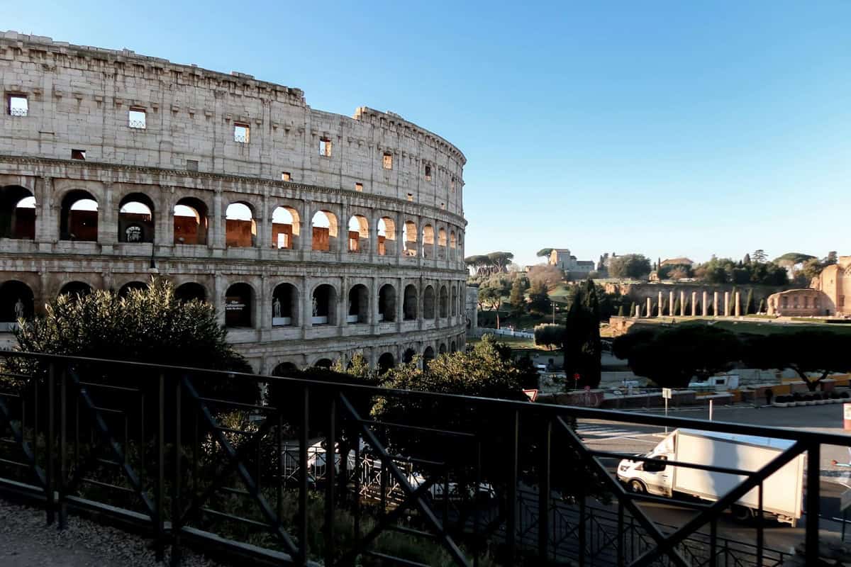 The Ultimate 5-Day Rome Travel Guide for Spring 2026 (Crowd-Avoiding Tips + Budget Eats)