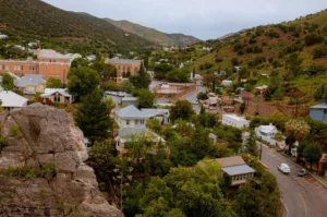 10 Underrated Mountain Towns in the U.S. for Cool Summer Escapes (Beyond Aspen & Tahoe)