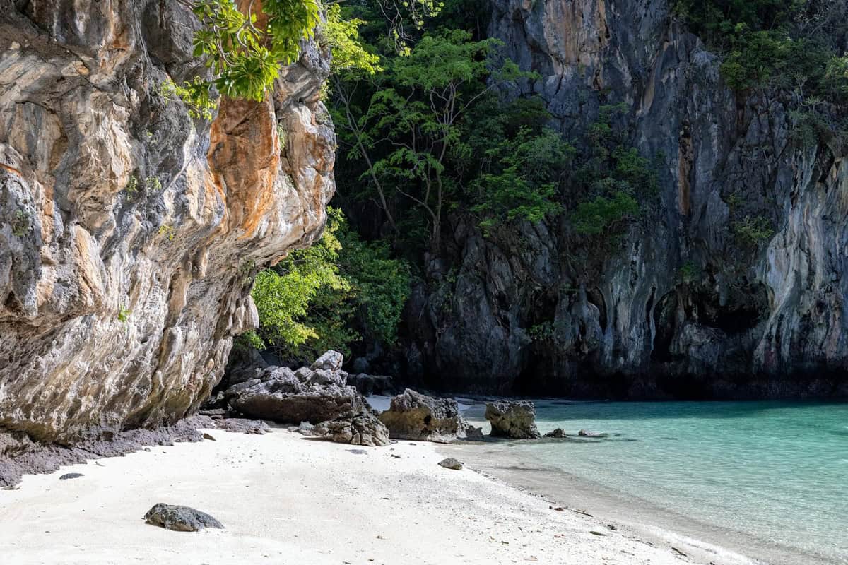 12 Hidden Beach Destinations in Southeast Asia for Summer 2026