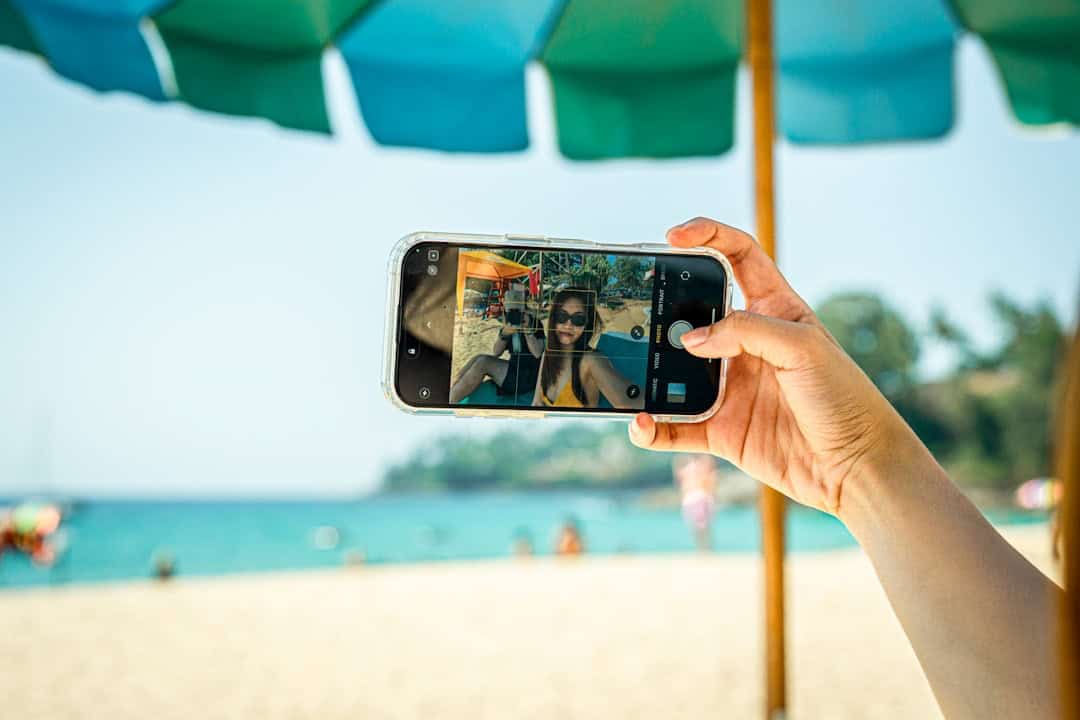 15 Must-Have Travel Apps for Summer 2026 (Flights, AI Itineraries, Language & Safety)