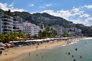 7 Υποτιμημένες Παραθαλάσσιες Πόλεις στο Μεξικό για μια Budget Καλοκαιρινή Απόδραση
