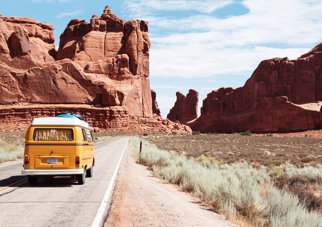 A Scenic 10-Day Road Trip Through the Dolomites: Hiking, Lakes & Mountain Rifugios