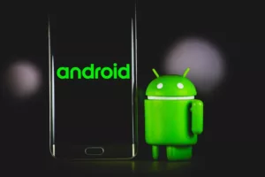 Android új AI „Contextual Suggestions” megtanulja a szokásaidat — ezért fontos az utazóknak