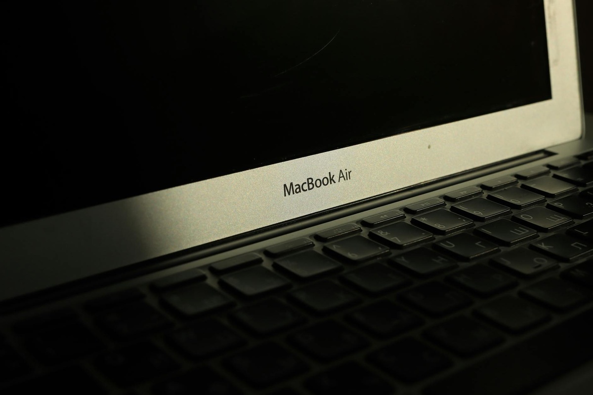 Apple’s latest MacBook Air is $200 off in both sizes for Memorial Day