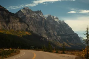 Banff vs. Jasper: Ποιο από τα Εθνικά Πάρκα των καναδικών Rockies είναι καλύτερο για το καλοκαίρι του 2026;
