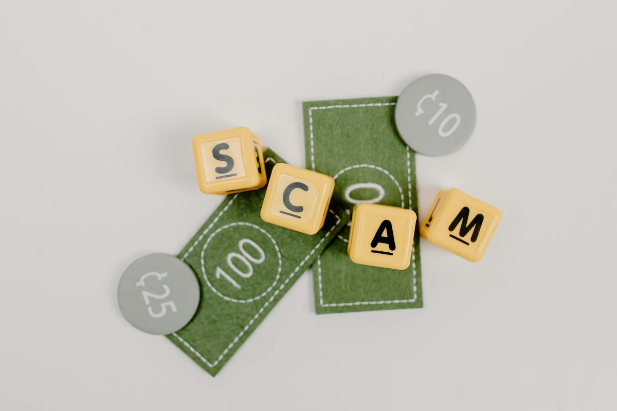 Common Scams in Southeast Asia in 2026: Taxi, SIM Card, and Temple Donation Traps (And How to Avoid Them)