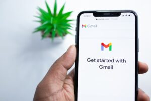 Gmail Registration Now Requires Scanning a QR Code and Sending a Text Message — What Travelers Need to Know