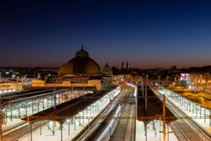Éjszakai vonatok Európában 2026-ban: Bécs–Párizs az ÖBB Nightjeten — Kabintípusok, biztonság és megéri-e?