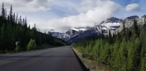 Ο απόλυτος οδηγός οδικού ταξιδιού Banff & Jasper: 8 εντυπωσιακές στάσεις στα καναδικά Βραχώδη Όρη