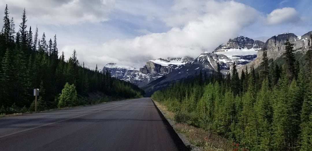 The Ultimate Banff & Jasper Road Trip Guide: 8 Scenic Stops in the Canadian Rockies