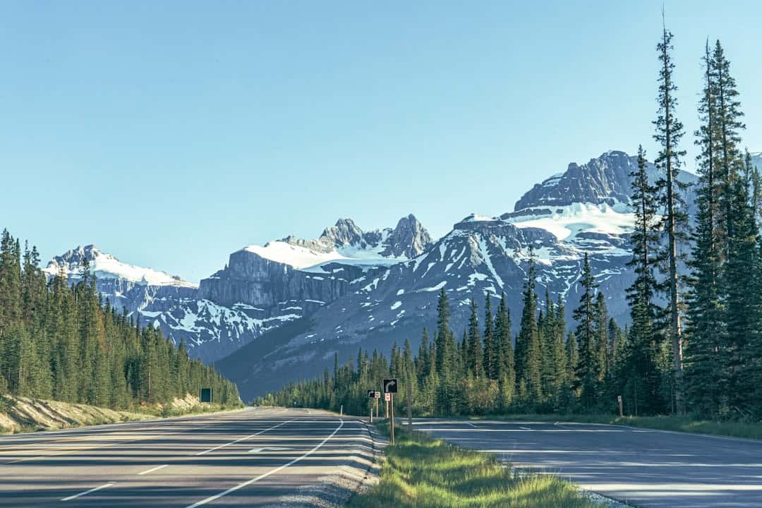 The Ultimate Banff & Jasper Road Trip Guide: 8 Scenic Stops in the Canadian Rockies