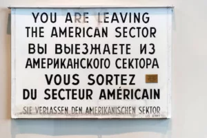 Πού Μπορούν να Ταξιδέψουν Αμερικανοί Χωρίς Βίζα το 2026: 15 Εύκολες Διεθνείς Αποδράσεις για το Καλοκαίρι