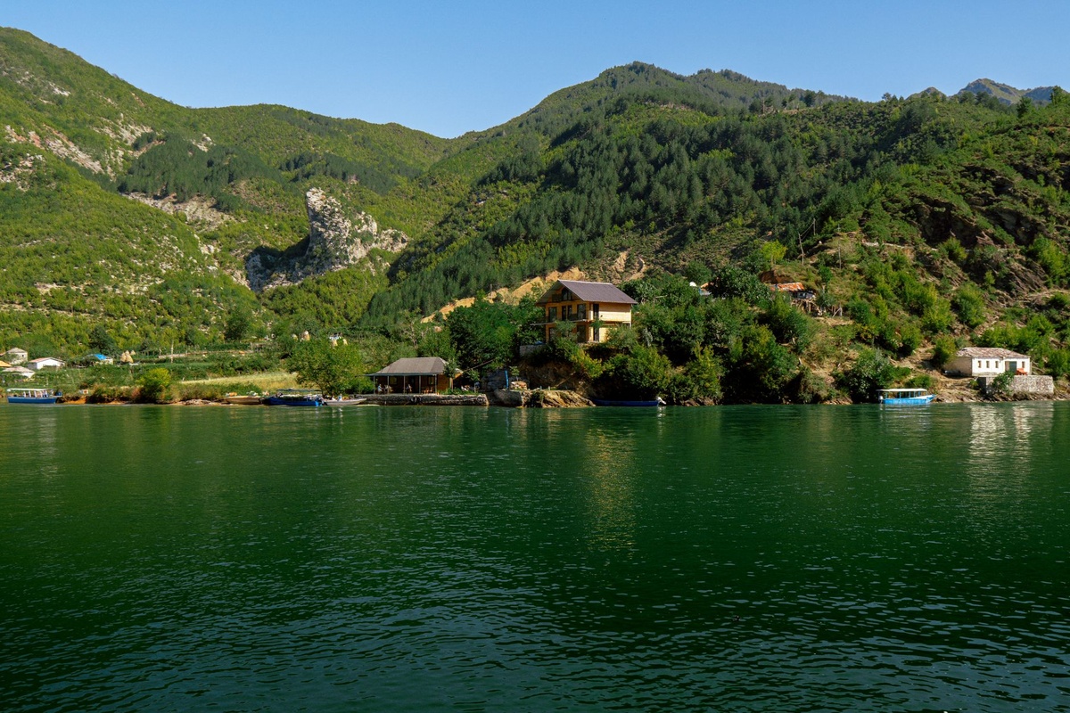 Albania vs Montenegro in 2026: Which Adriatic Coast Is Better for a 7-Day Summer Trip (Costs, Beaches, and Crowds Compared)
