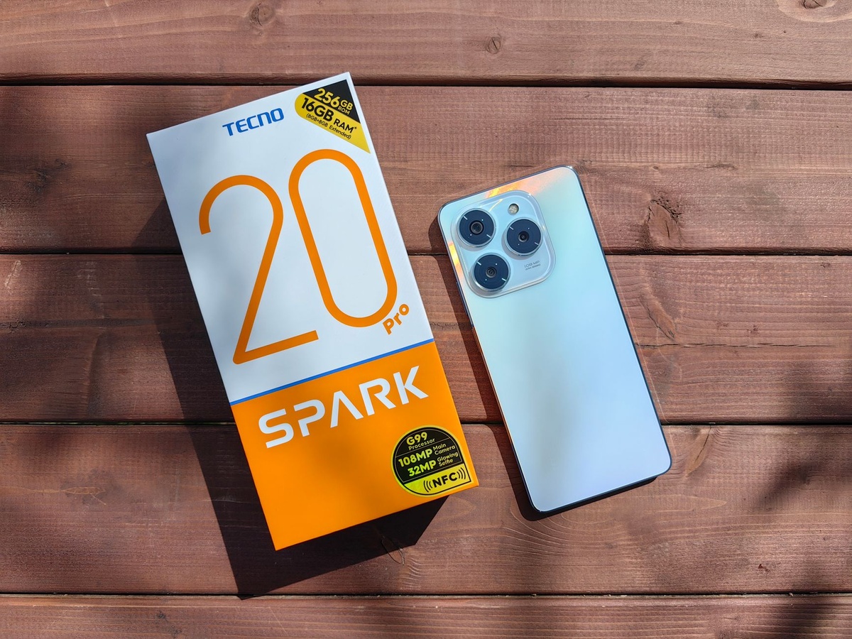 All the gear a 20-year gadget blogging veteran packs when traveling