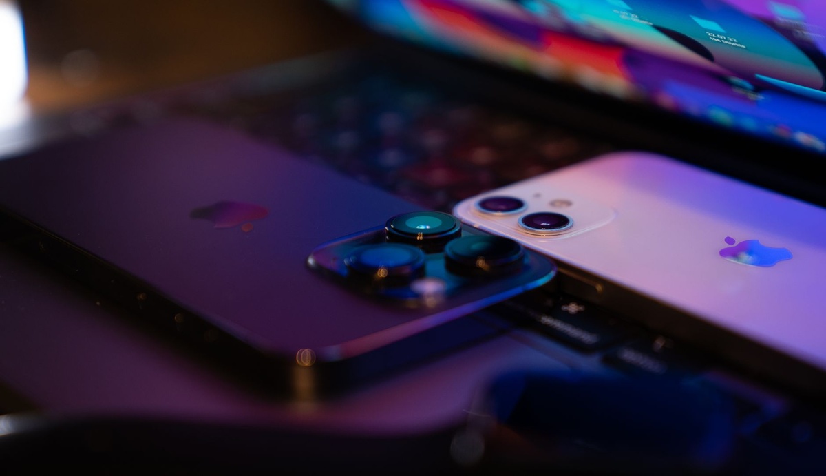Apple patches high-severity eavesdropping vulnerability in Beats Studio Buds