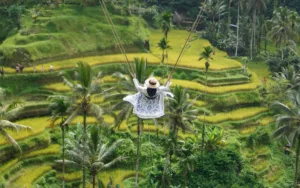 Bali Ubudon túl: 7 napos útvonal Sidemenben, Amedben & Nusa Penidán (Szállásár-tartományokkal)