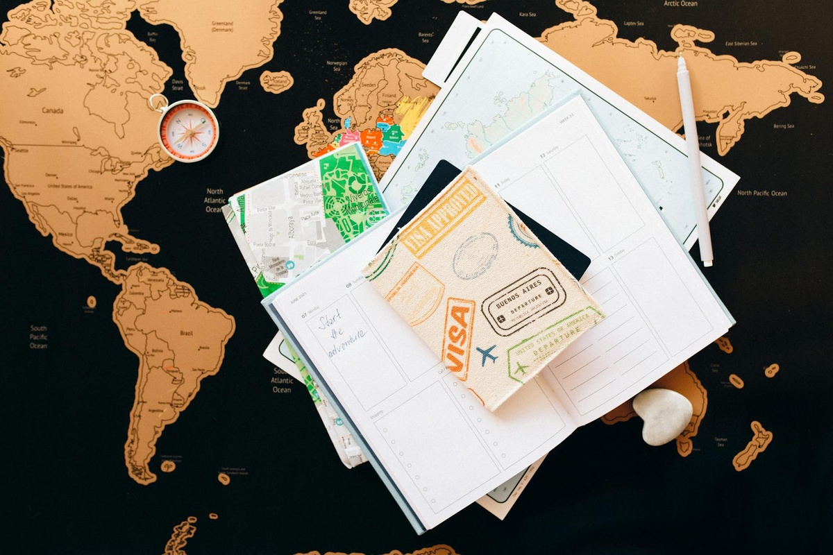 Digital Nomad Visa Countries in 2026: Spain vs Portugal vs Thailand (Income Requirements and Taxes Explained)