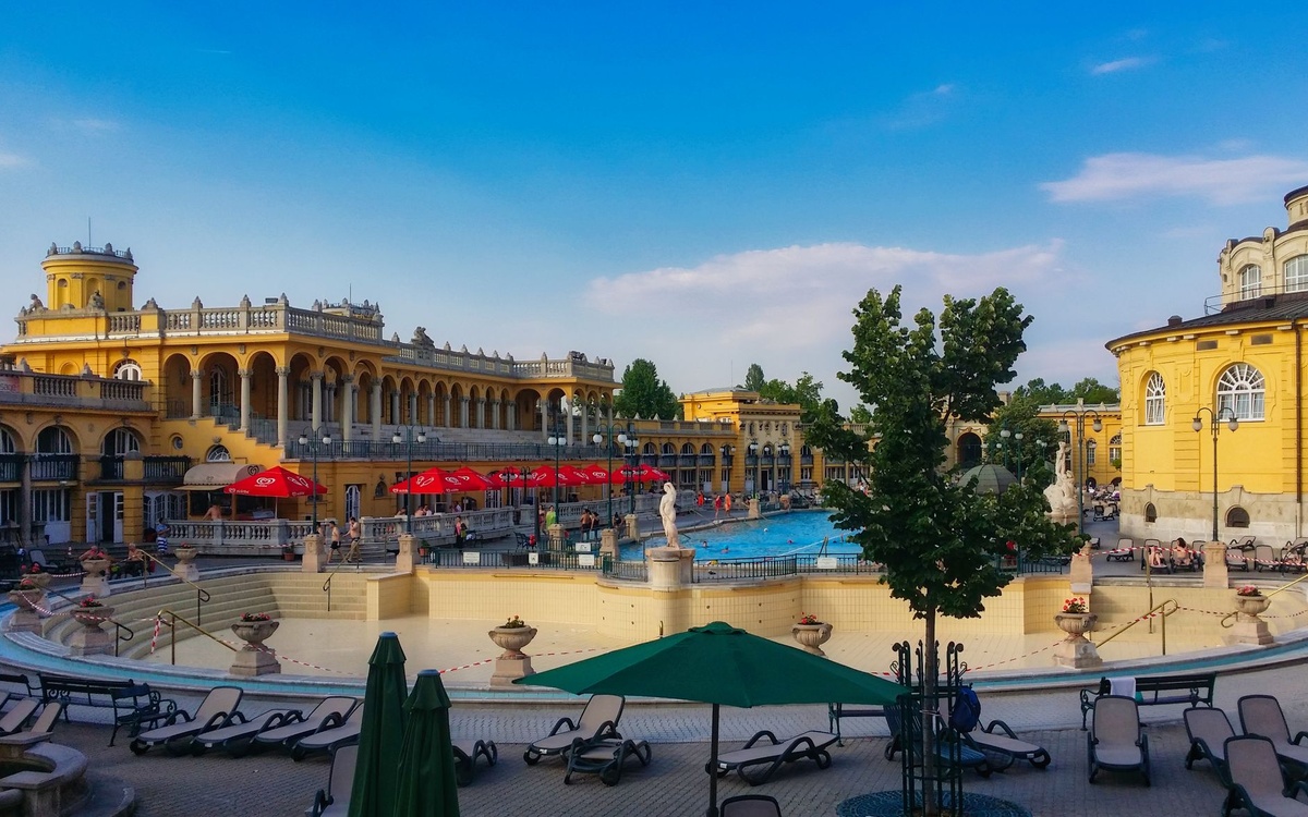 Europe’s Thermal Baths Compared: Budapest vs Saturnia vs Baden-Baden — Which Is Worth the Entrance Fee in 2026?