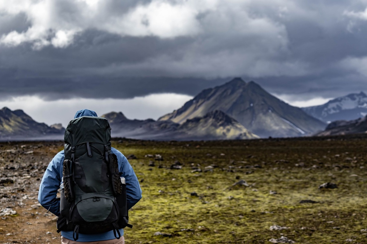 Hiking the Laugavegur Trail in Iceland: Permits, Huts, River Crossings, and a 4-Day Packing List