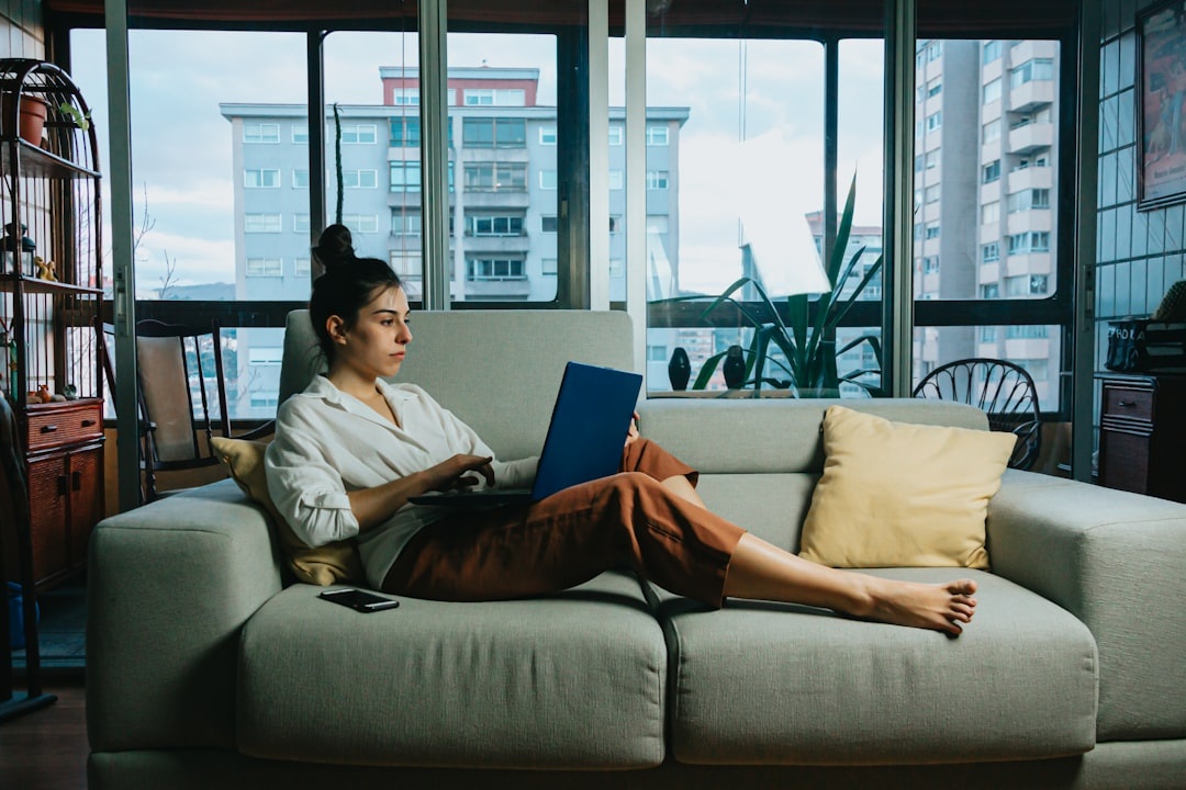 How to Work Remotely While Traveling Europe by Train: A 30-Day Slow Travel Plan That Won’t Burn You Out