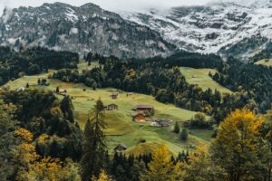 Is Switzerland Really “Too Expensive”? A 5-Day Alps Itinerary with Exact Train Fares, Hotel Prices & Grocery Costs