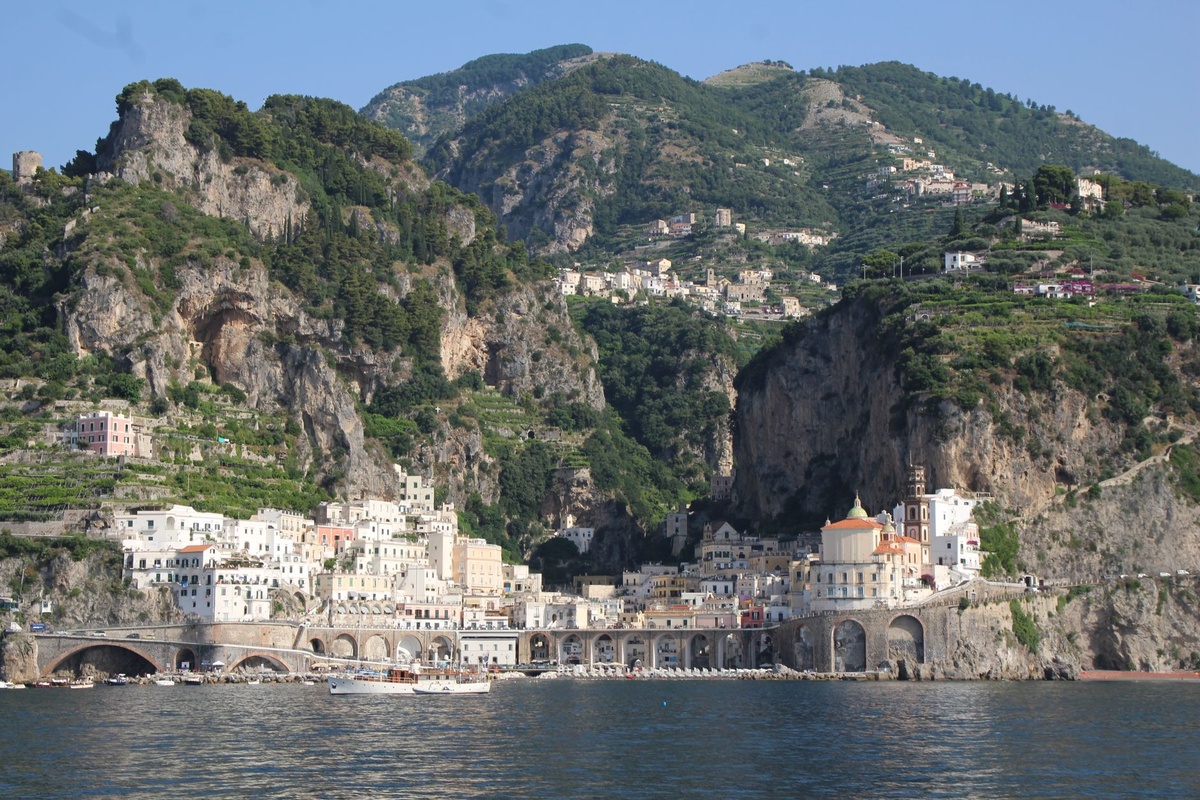 Is the Amalfi Coast Overrated in July? A Crowd, Cost and Experience Comparison With Cilento and Ischia