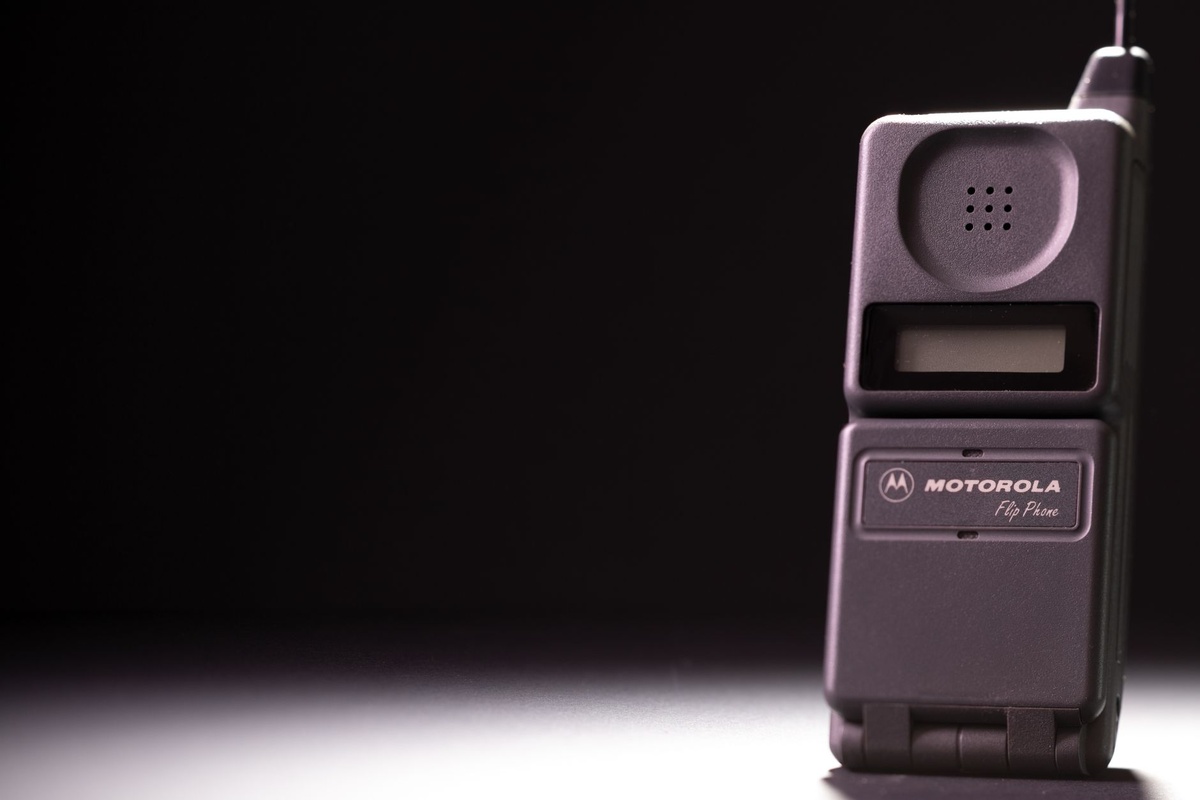 Motorola MA2 wireless Android Auto adapter, ‘the only one engineered by Google,’ gets a release date and full details