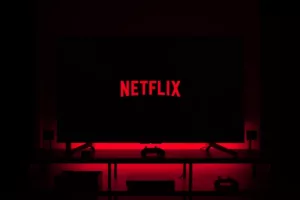 Το Netflix απαιτεί πλέον κάθε προφίλ χρήστη να έχει μοναδικό email — Τι πρέπει να κάνουν οι ταξιδιώτες πριν το καλοκαιρινό τους ταξίδι