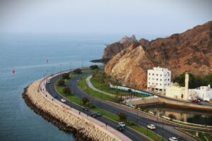 Oman Road Trip: 7 Days From Muscat to Jebel Shams and Wahiba Sands (4×4 Rental Costs + Wild Camping Rules)